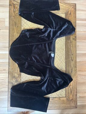 Divided Black Velvet Crop Top
